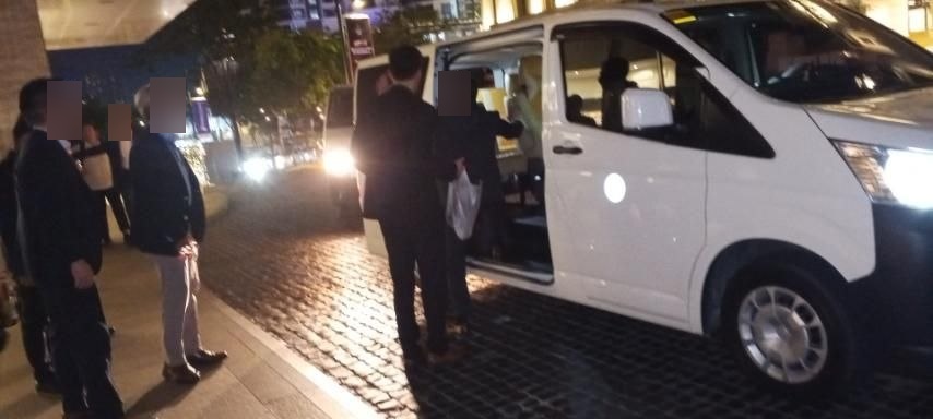 Transfer Service Moments with MB Van Rental
